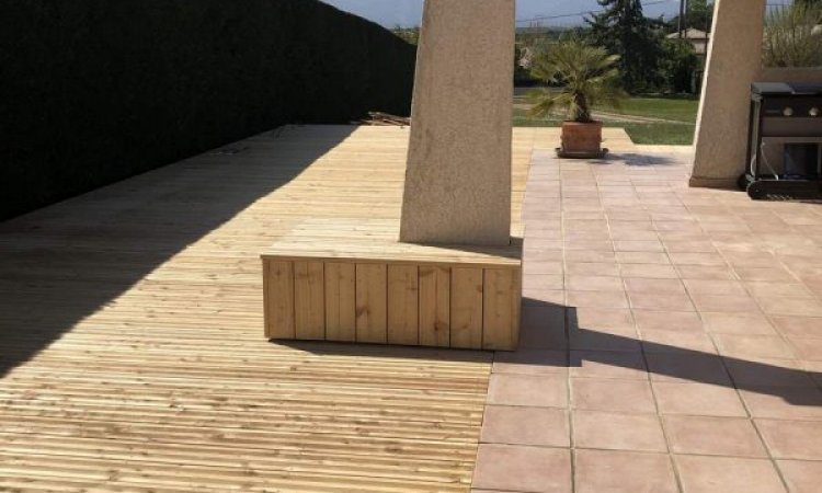 Pose de terrasse extérieure à Communay et sa région. MGV CONCEPT